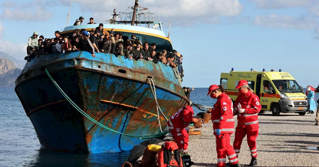 Grèce: trois morts lors d’un naufrage d’un bateau de migrants en mer Egée