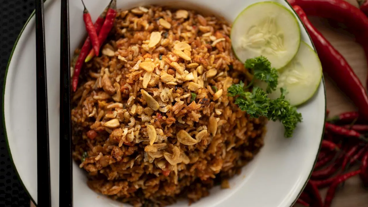 Cara Mudah Membuat Nasi Goreng Kecap yang Gurih dan Manis di Rumah