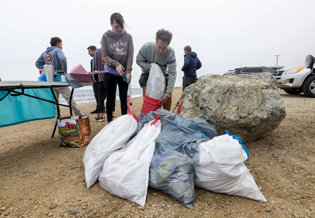 Thousands of Volunteers Join 40th Annual California Coastal Cleanup Day