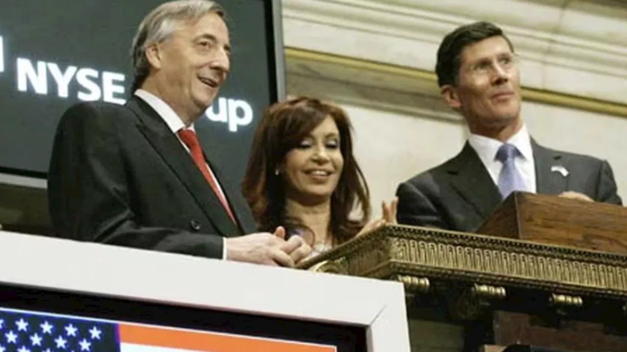 Néstor Kirchner y Menem, los presidentes que tocaron la campana en Wall Street como Milei