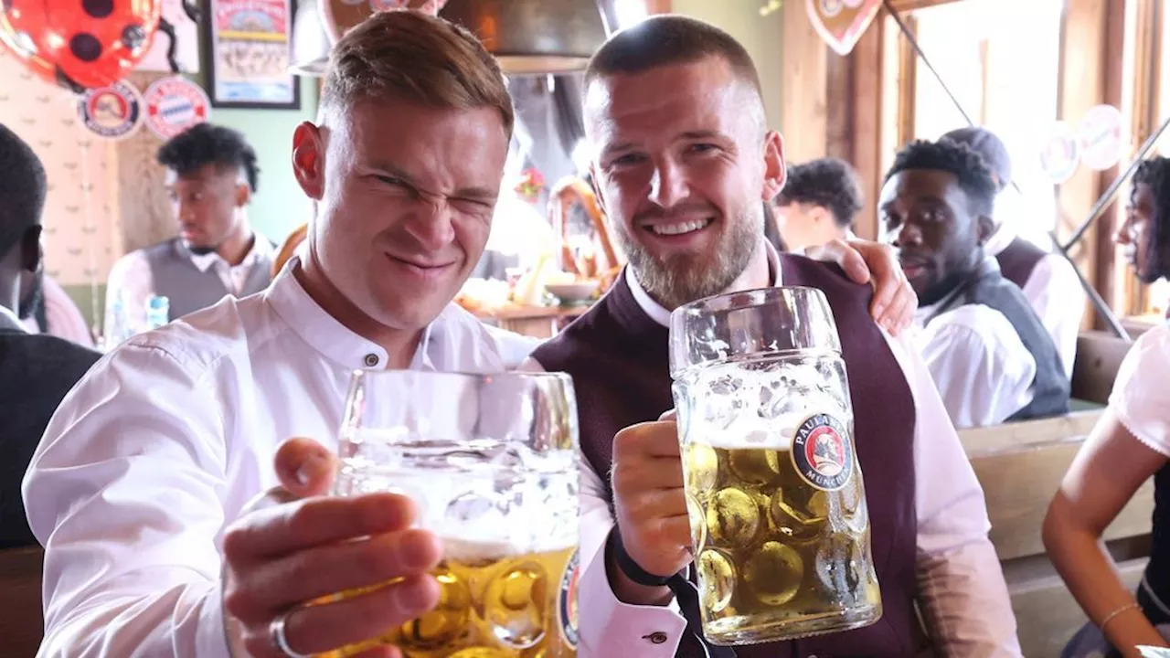 Der FC Bayern München auf der Wiesn: Die besten Bilder vom Oktoberfest