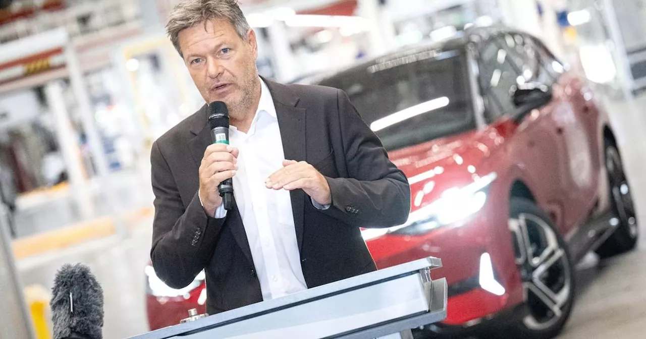 Autogipfel: Habecks Plan, die deutsche Autoindustrie aus der Krise zu heben