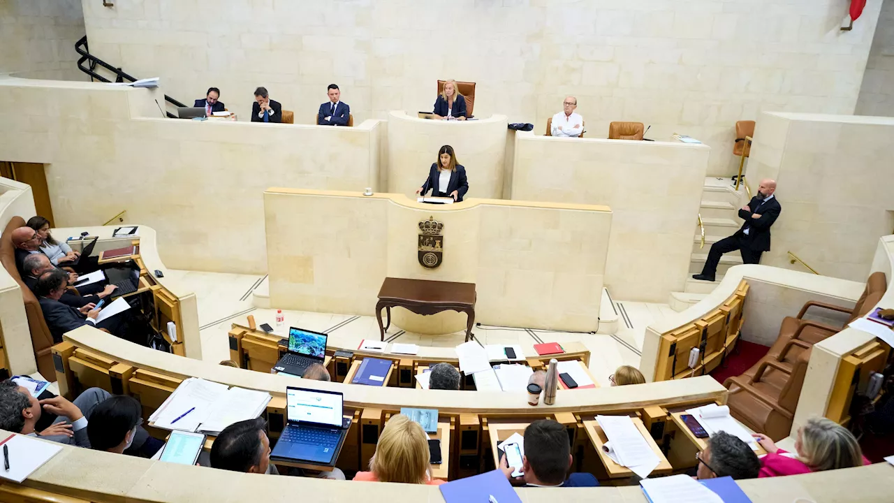 El Parlamento de Cantabria da el primer paso para derogar la ley de Memoria Histórica con los votos de PP y Vox