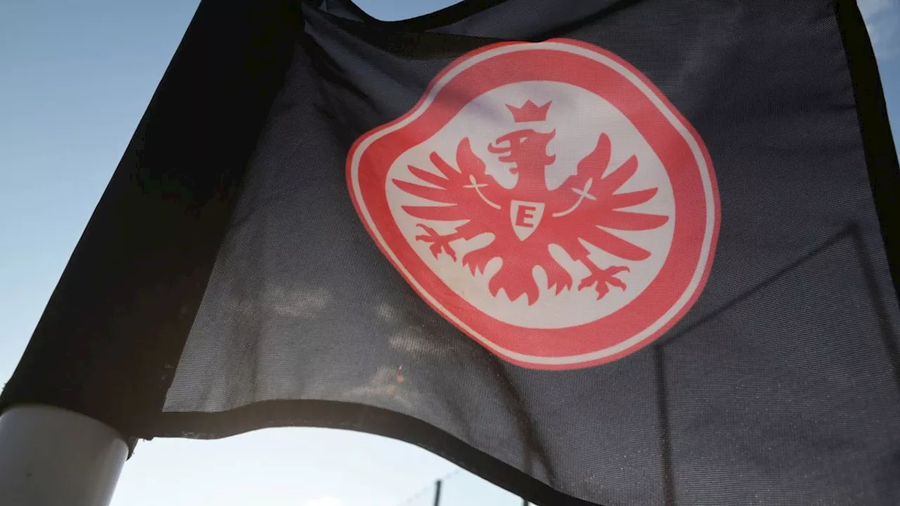 Ermittlungen nach Strafanzeige: Polizei findet Jugendpornografie bei totem Nachwuchstrainer von Eintracht Frankfurt