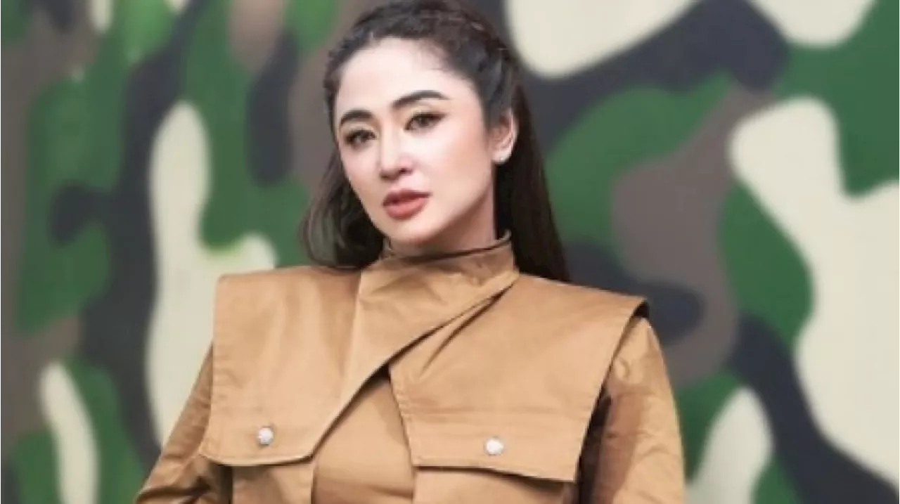 Dewi Perssik Ngamuk Dituding Ikut Komentari Kasus Nikita Mirzani dan Lolly: Bukan Urusan Gue!