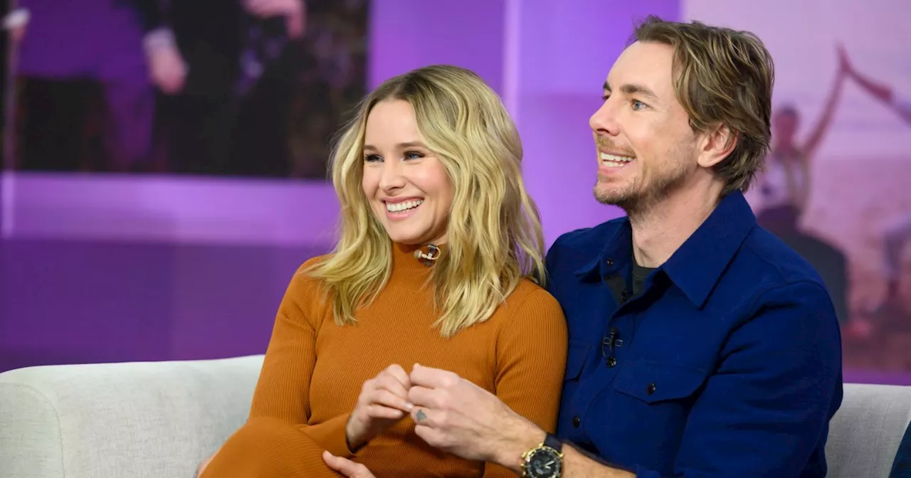 Kristen Bell And Dax Shepard Let Daughters Walk Theme Park Alone