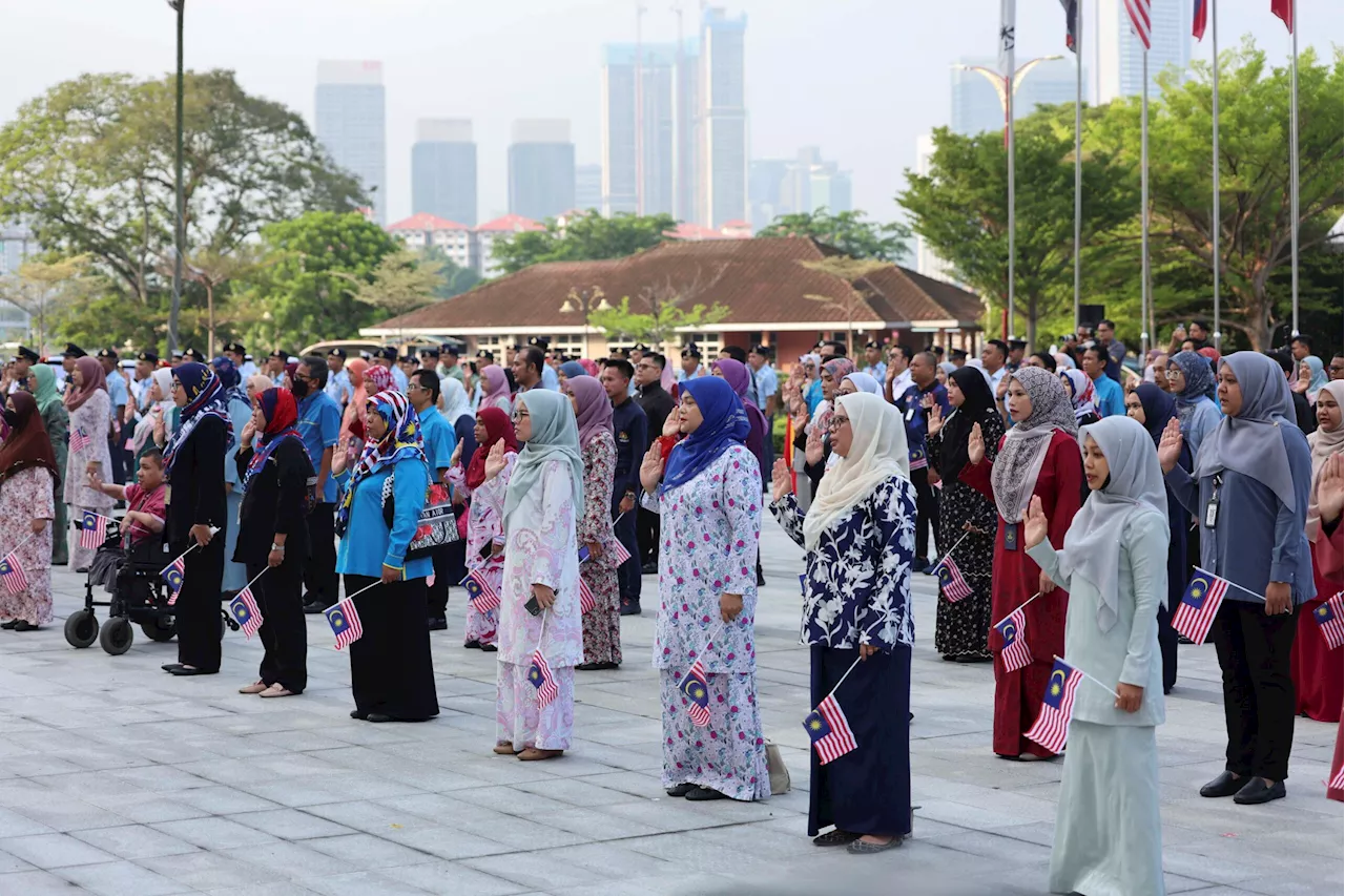 Naikkan bonus buat penjawat awam jika KDNK meningkat