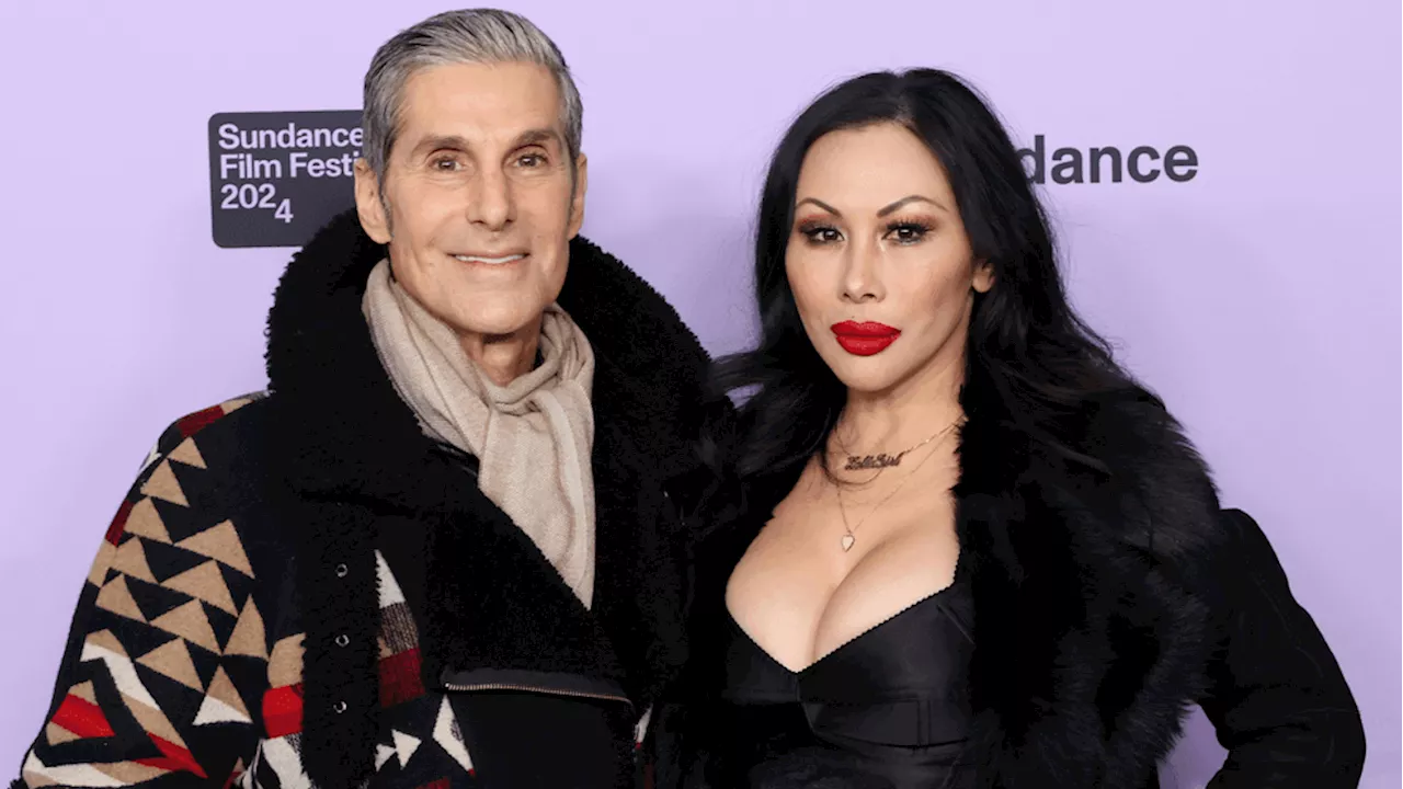 Perry Farrell taking action after Dave Navarro fight at Jane's Addiction show, wife says