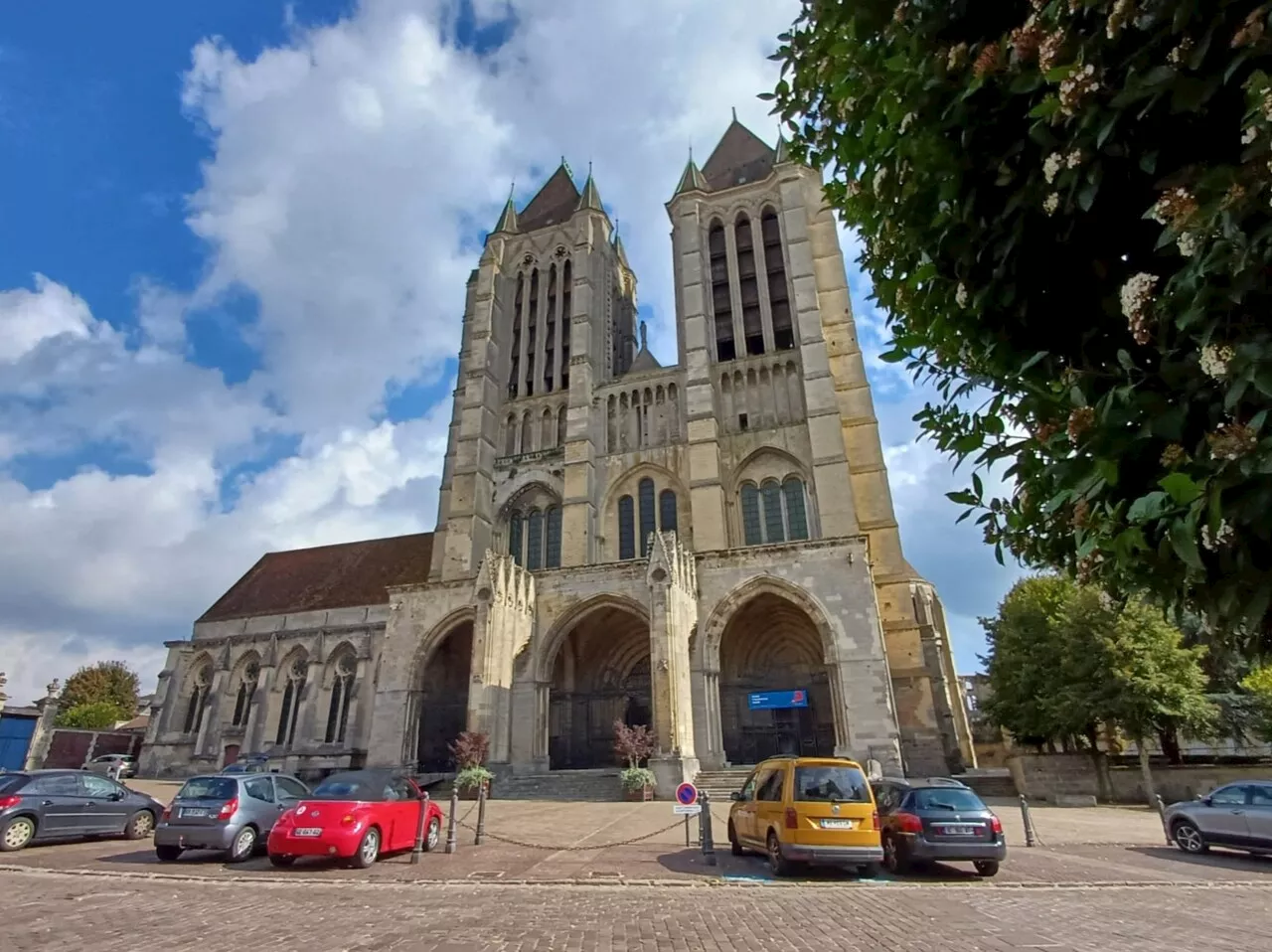 'Risque d'effondrement', gros coup de pouce pour rénover cette cathédrale dans l'Oise