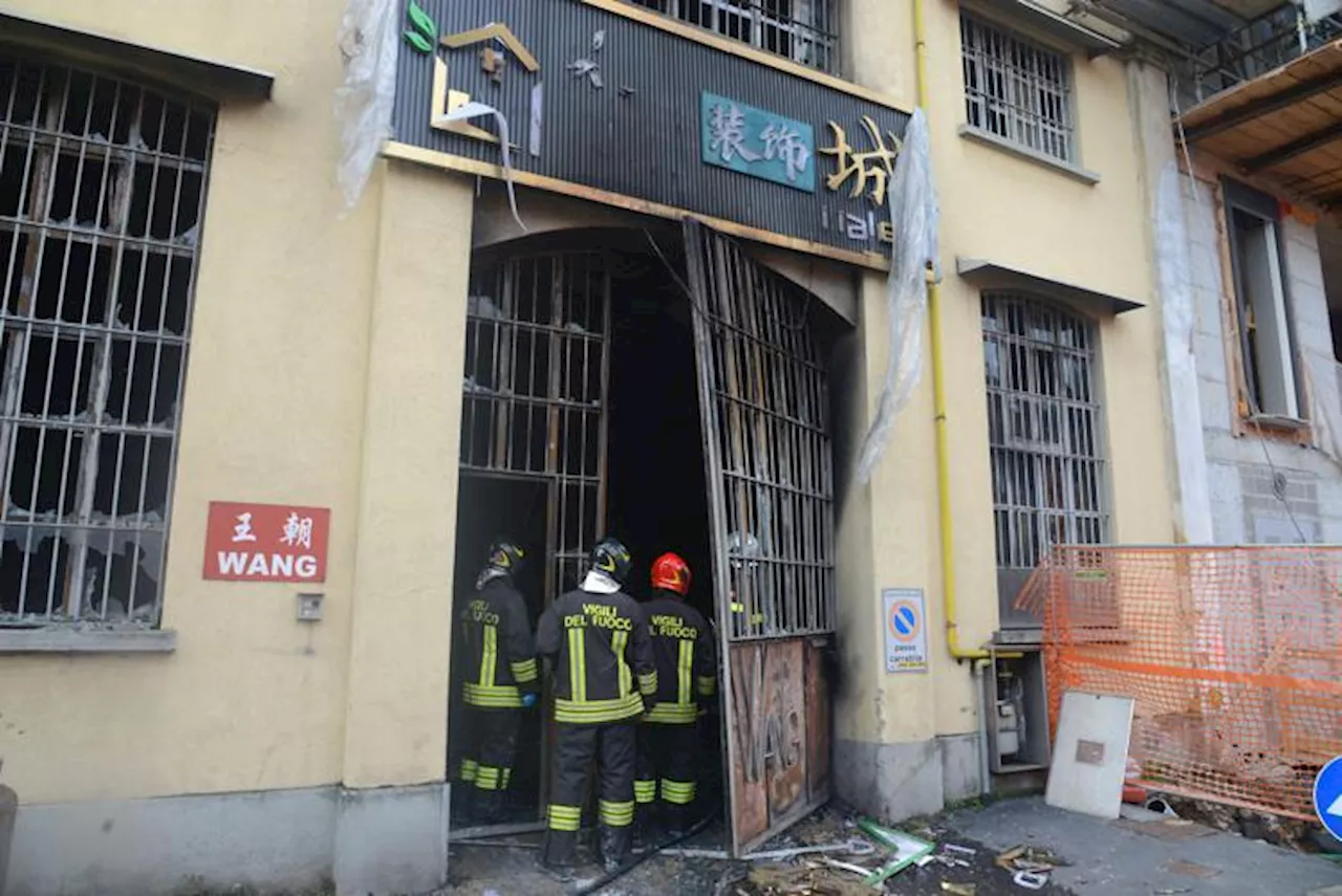 Milano, incendio all'emporio. Procura: 'E' doloso'