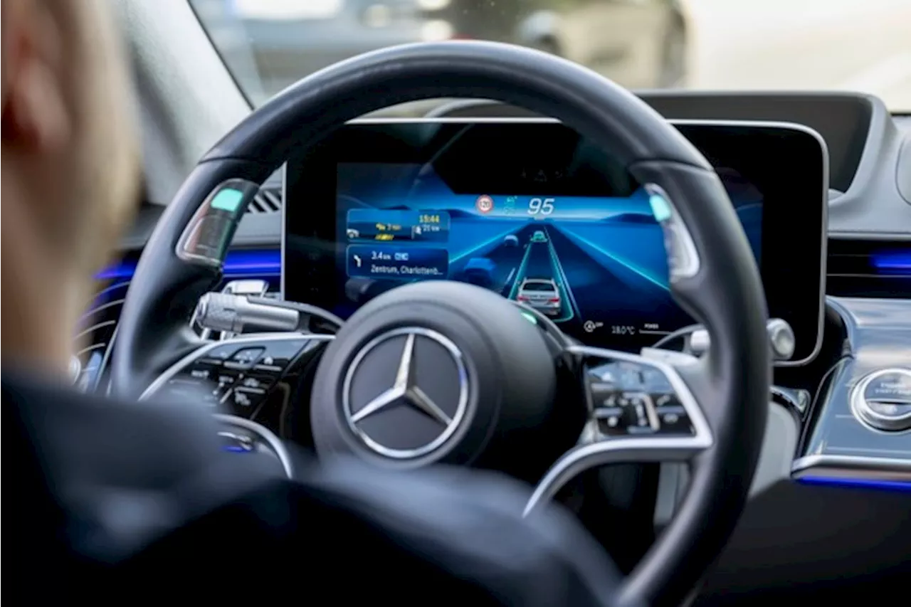 Mercedes-Benz aggiorna Drive Pilot a 95 km/h