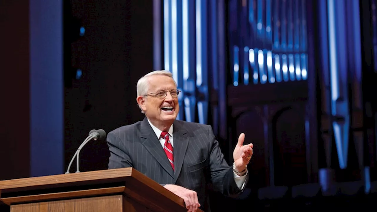 Chuck Swindoll, 89, retires from his Frisco megachurch