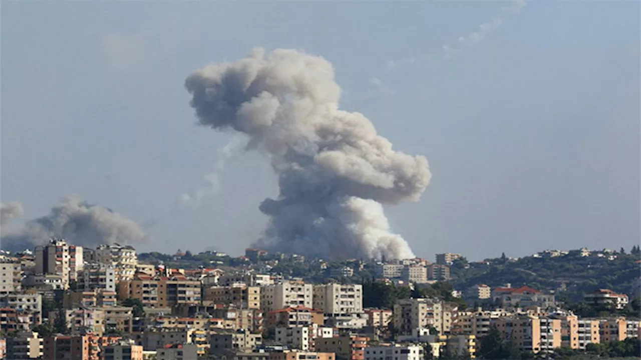 Lebanon says Israeli airstrikes kill at least 492, as tens of thousands civilians flee country