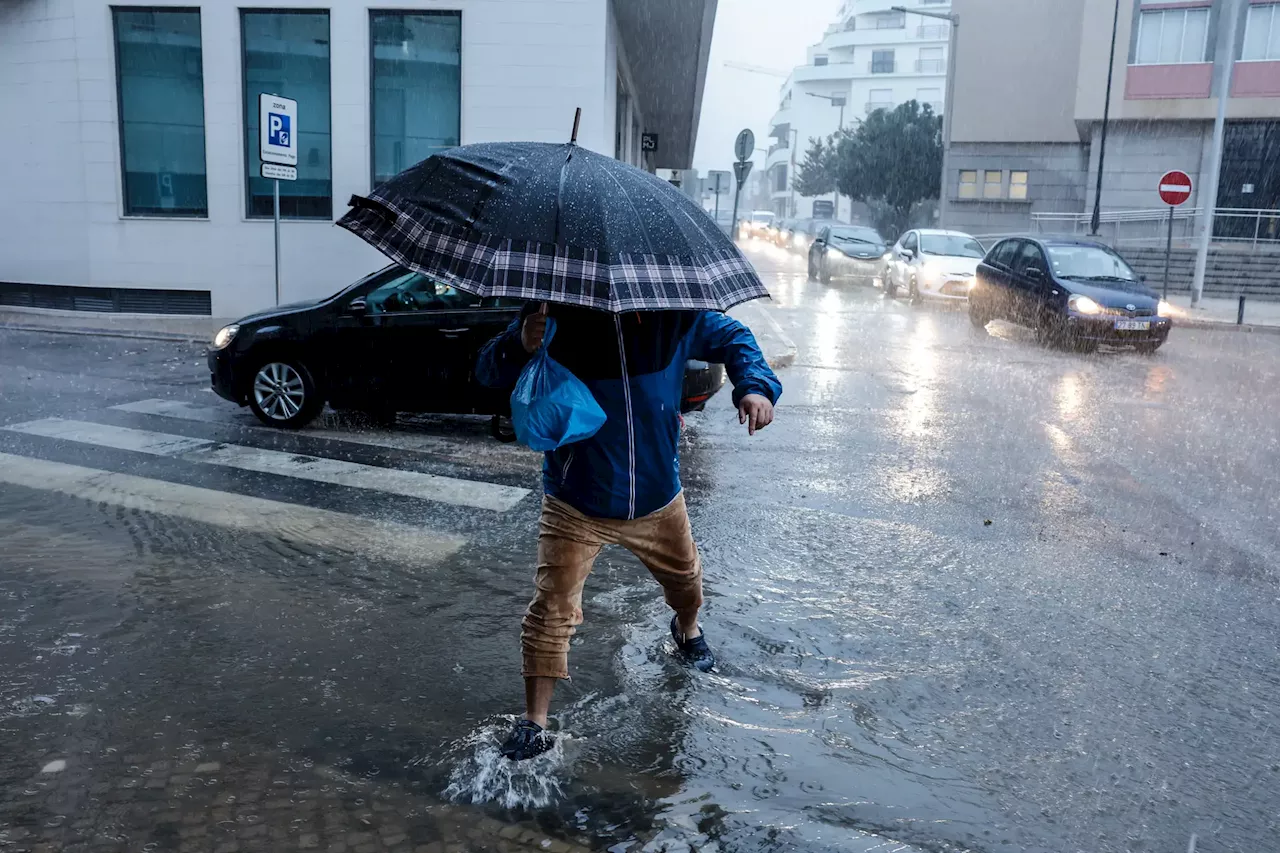 Proteção Civil vai emitir SMS preventivos para norte e centro devido à chuva