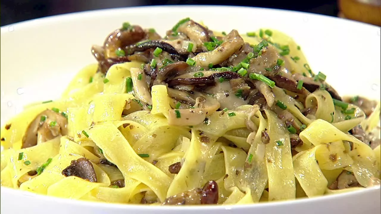 Fettuccine with mushrooms and truffle: Good Day recipe