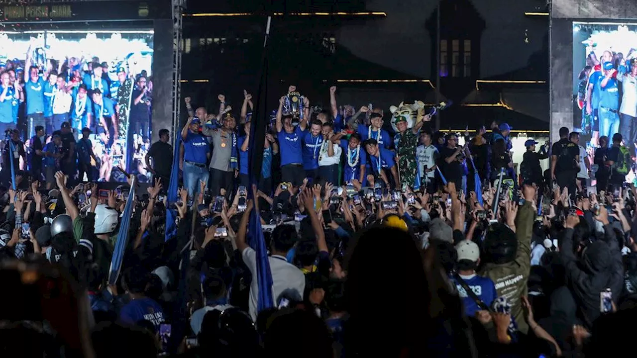 Rusuh di Si Jalak Harupat, Segera Selesaikan Konflik Bobotoh dan Persib