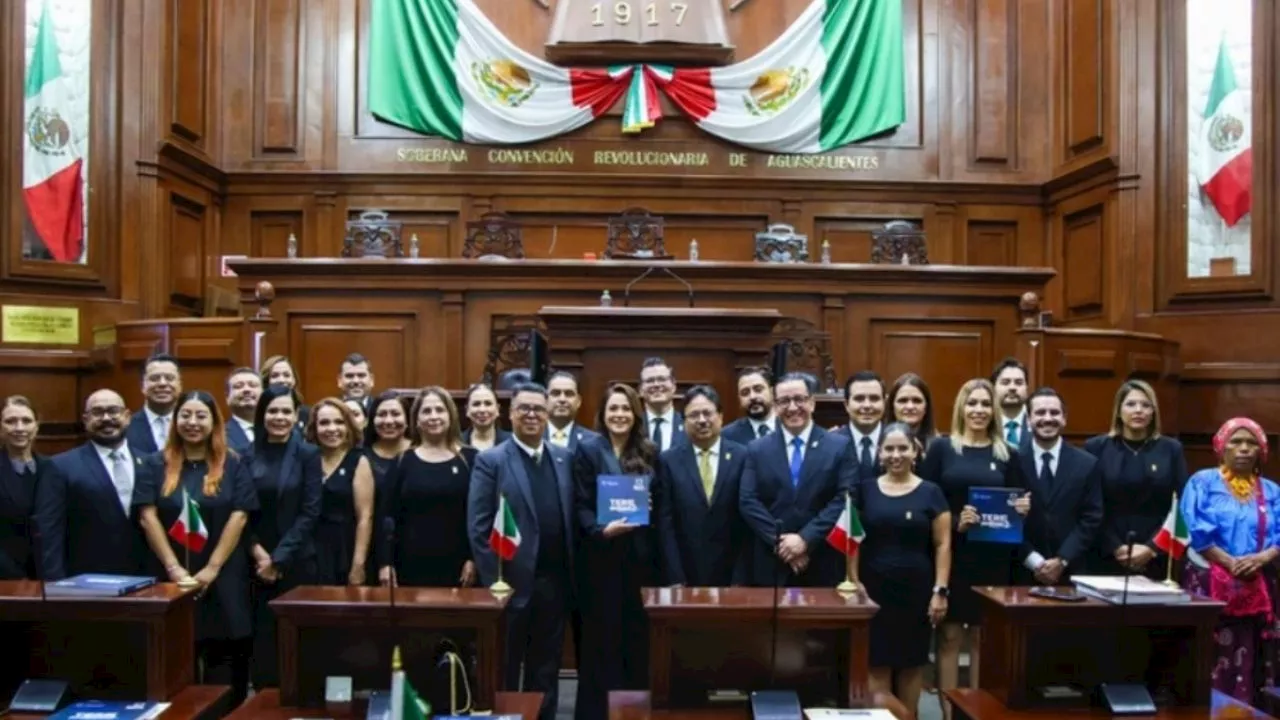 Tere Jiménez entrega su segundo informe de gobierno al Congreso del Estado