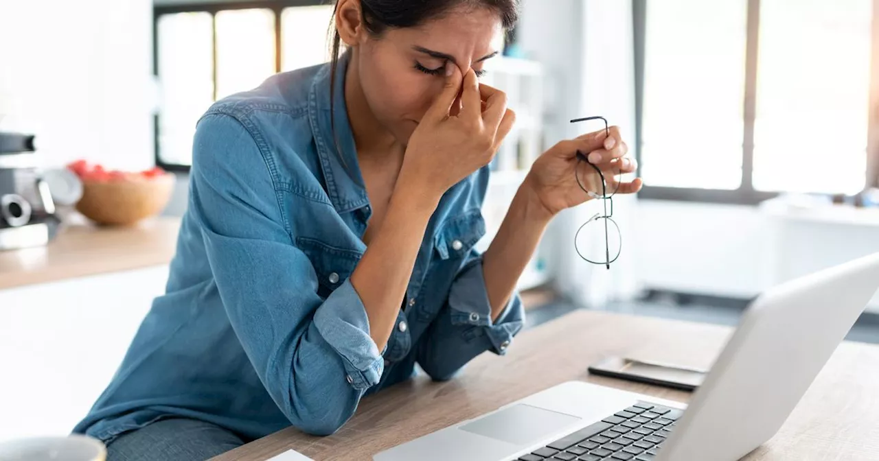 Heated eye massager that eases headaches is a 'game-changer' for remote workers