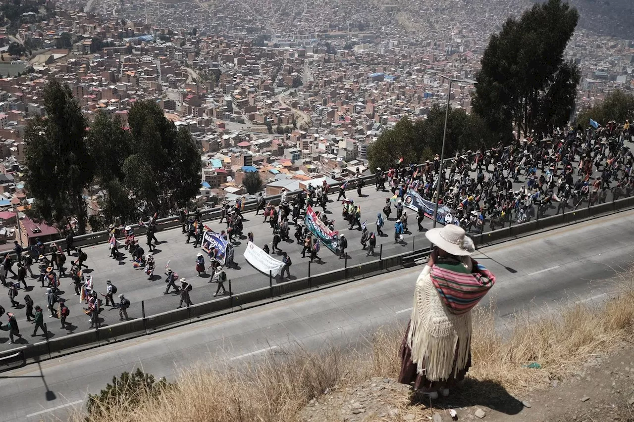 Bolivie : nouveaux heurts à La Paz sur fond de fracture du parti au pouvoir