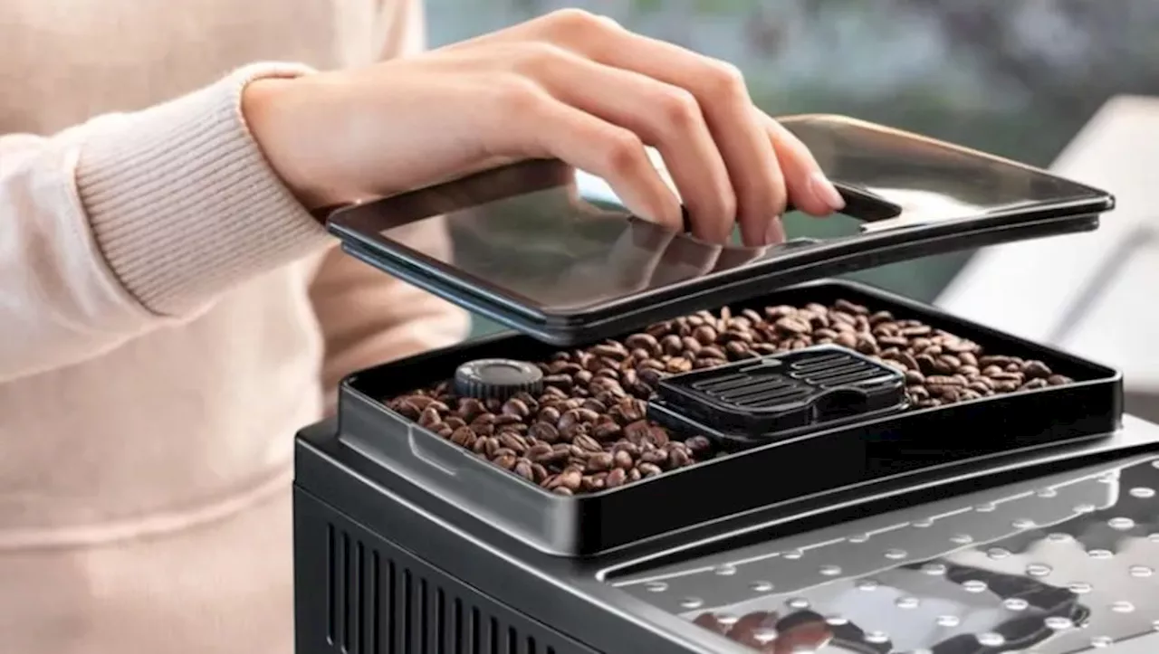 Delonghi : cette machine à café à grain très demandée voit son prix se broyer