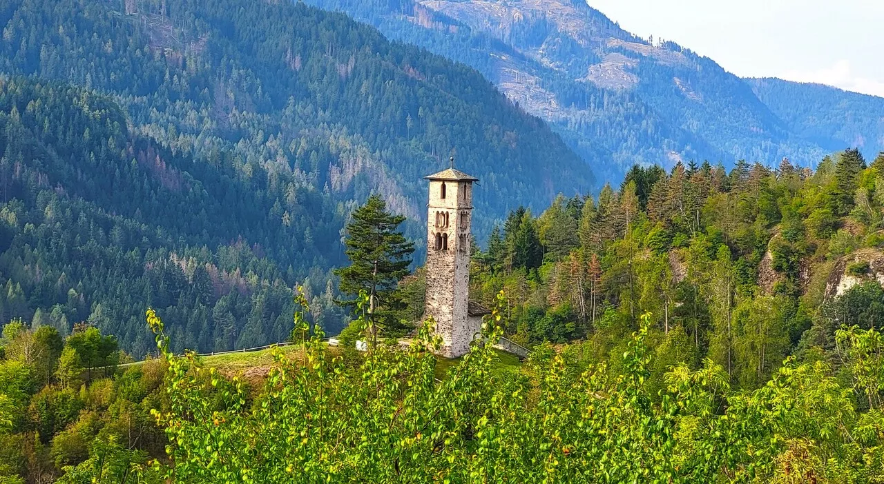 Cavalese da scoprire e da gustare in autunno: ecco le 5 esperienze da non perdere nella perla della Val di Fie