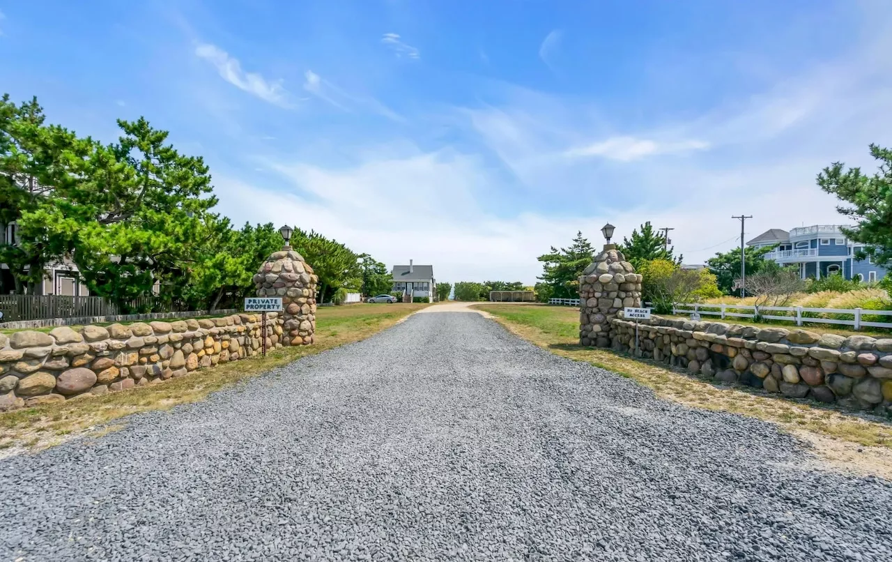 Check out the price tag on this once-in-a-lifetime Jersey Shore lot