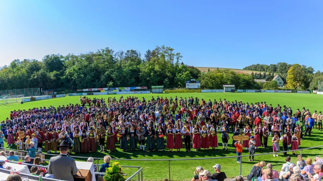 Musikkapelle Ernstbrunn begrüßte 600 Musikanten bei Bezirksmusikfest