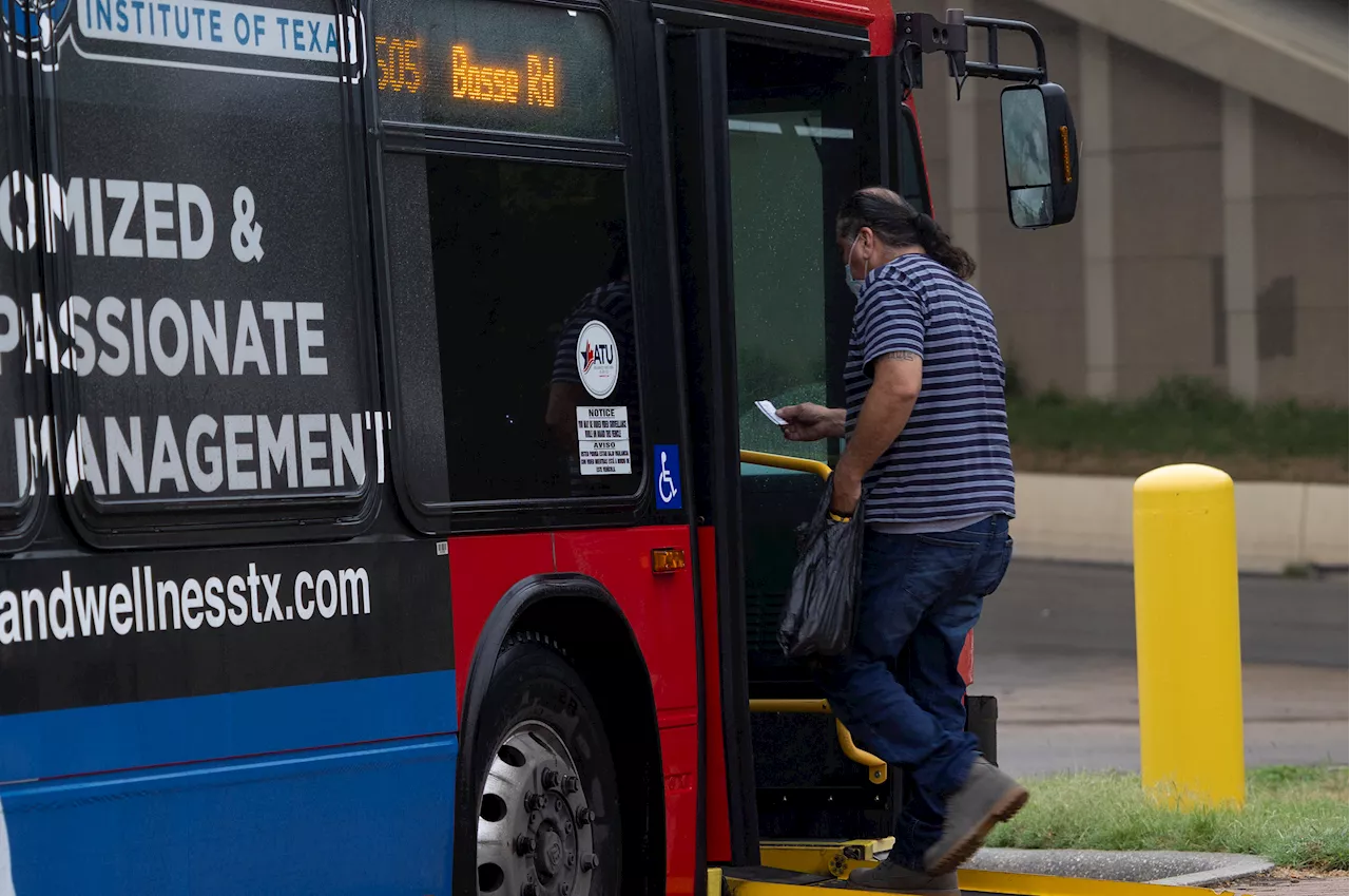 VIA buses will soon accept Apple Pay, Tap to Pay