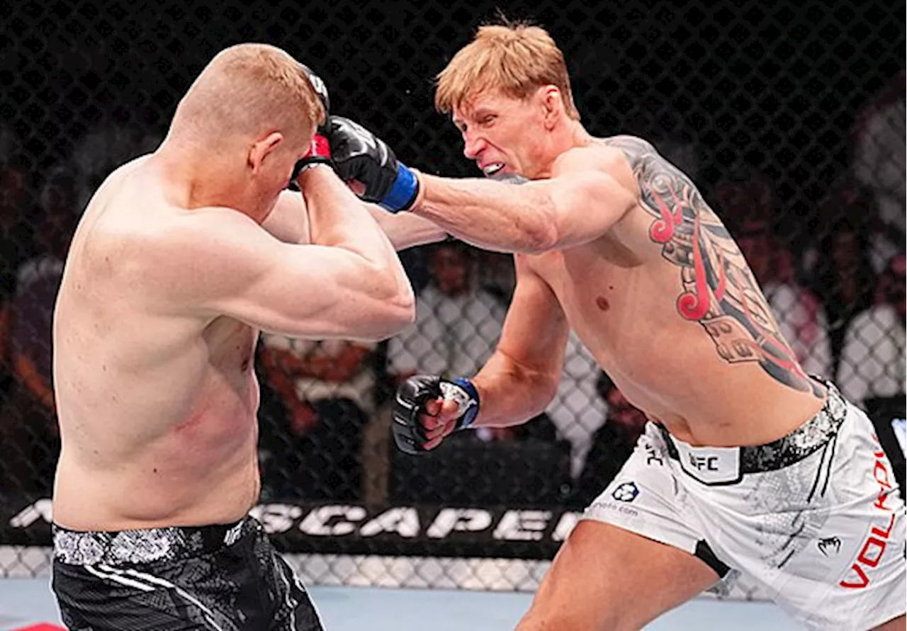 Alexander Volkov Suffers Knee Injury, Withdraws from UFC 308 Rematch vs. Ciryl Gane