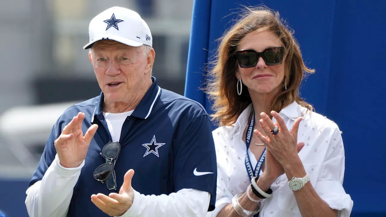 Jerry Jones reacts to Dallas Cowboys fan saying he's the biggest problem