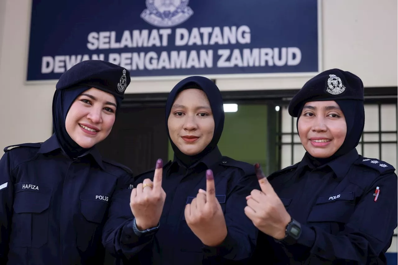 Mahkota polls: Early voting concludes, polling centres closed at 5pm