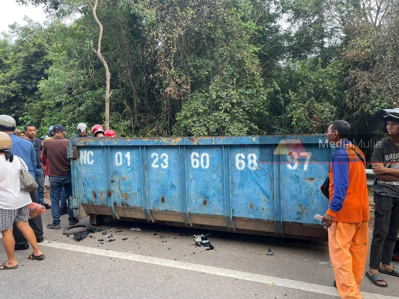 Kanak-kanak lima tahun maut, motosikal rempuh tong roro