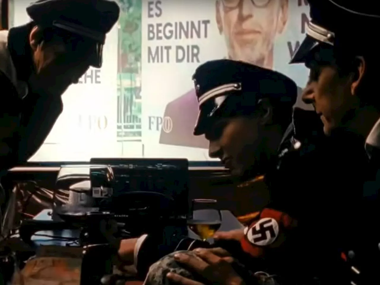 'Heim ins Reich': Aufregung um Anti-FPÖ-Song der Satire-Band 'Die Hitlers'