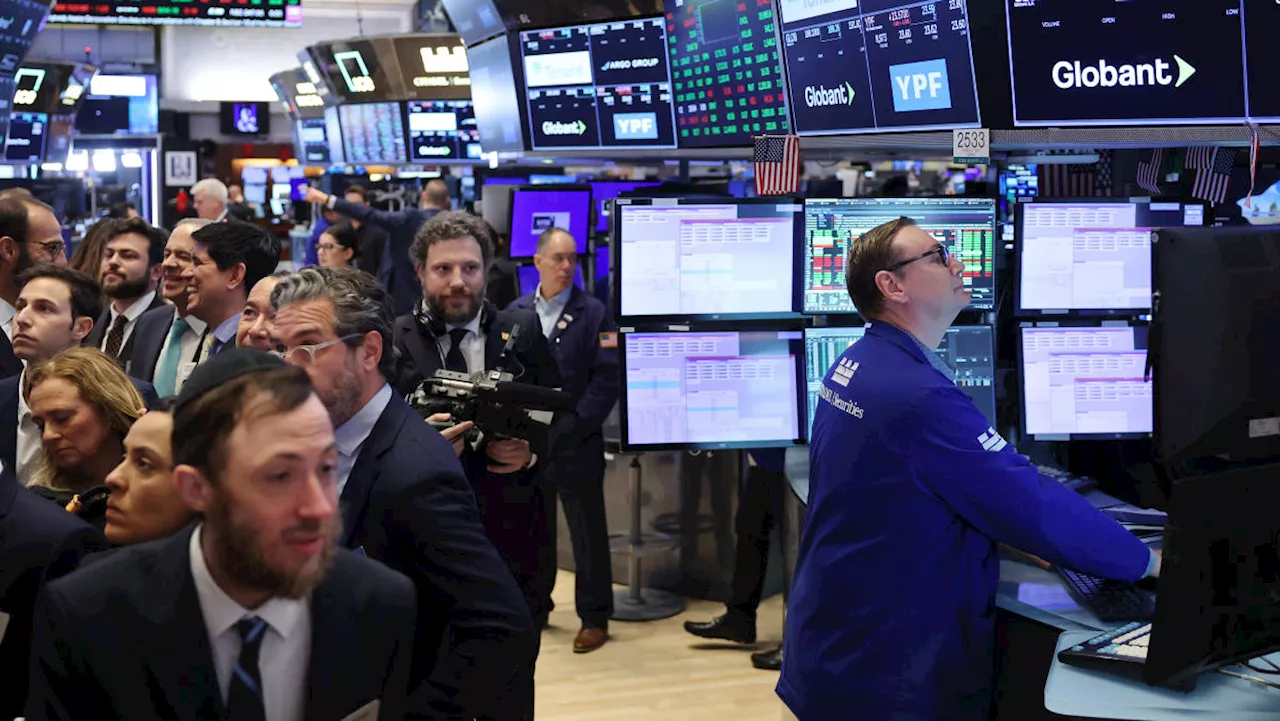 Stocks extend gains, FTX exec sentenced: Market Domination Overtime