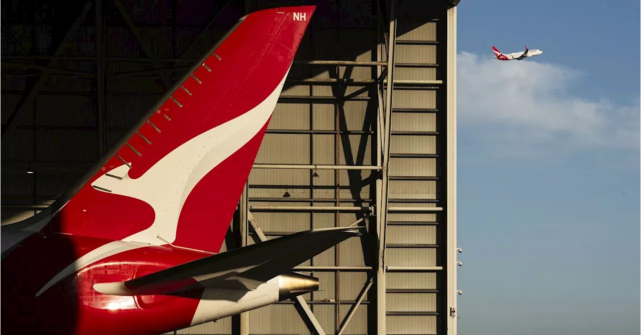 Hundreds of Qantas engineers to strike over pay and conditions