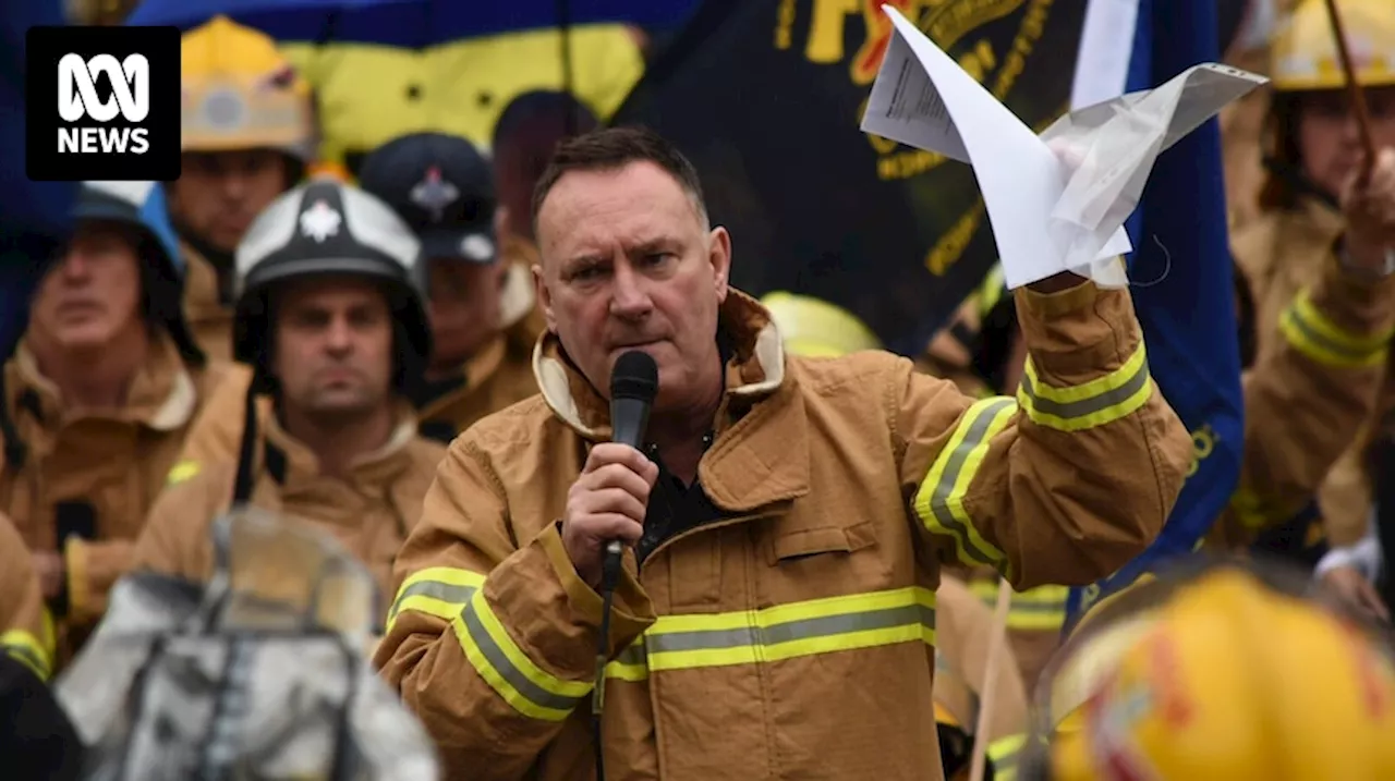 IBAC report finds Metropolitan Fire Brigade employees improperly accessed executive emails to help union