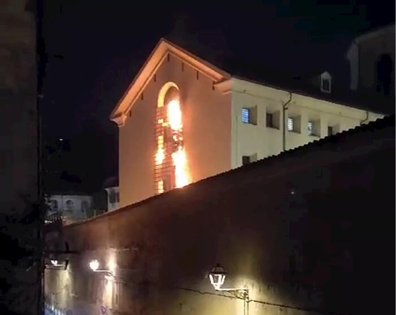 Protesta in carcere a Roma, incendiati materassi a Regina Coeli