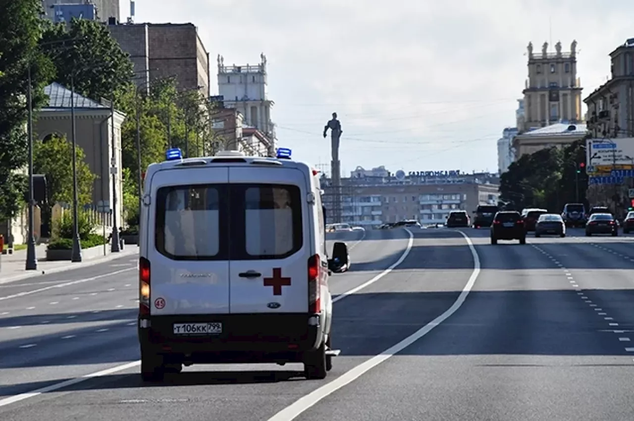 В центре Москвы пьяный мужчина напал на бригада скорой помощи