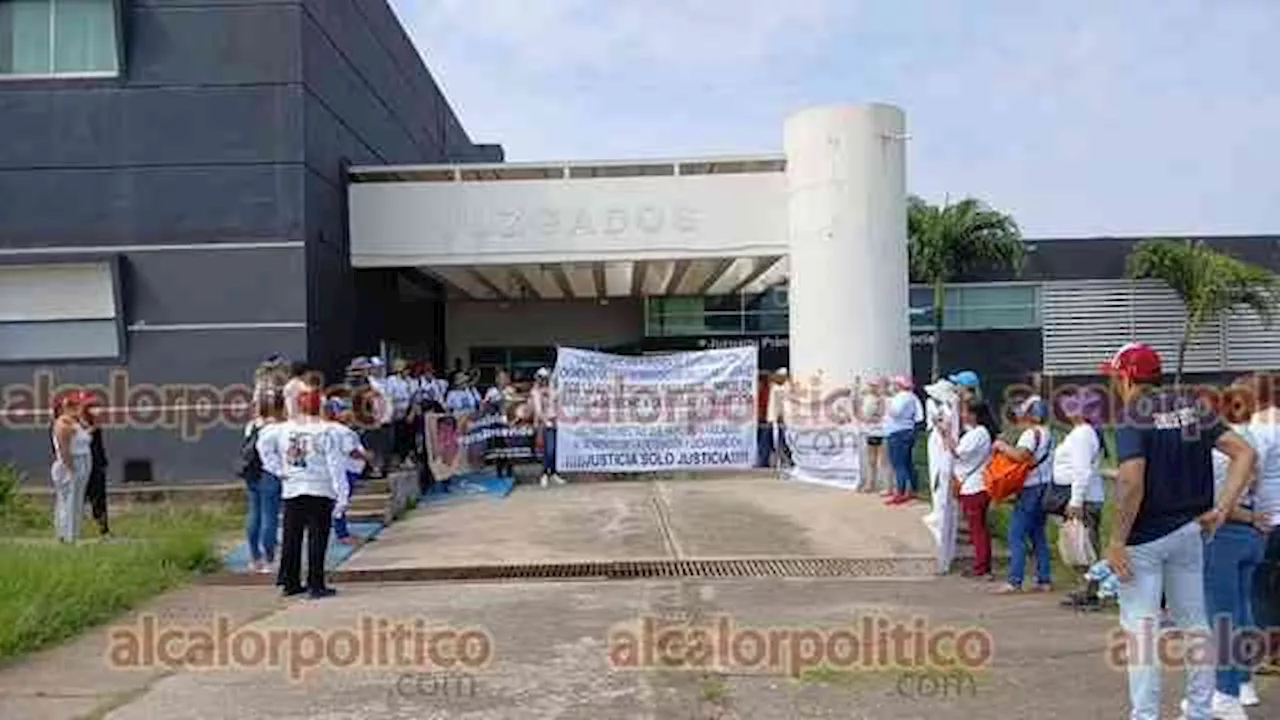 Reclaman justicia por 30 jóvenes desaparecidos en operativo “Blindaje Coatzacoalcos”