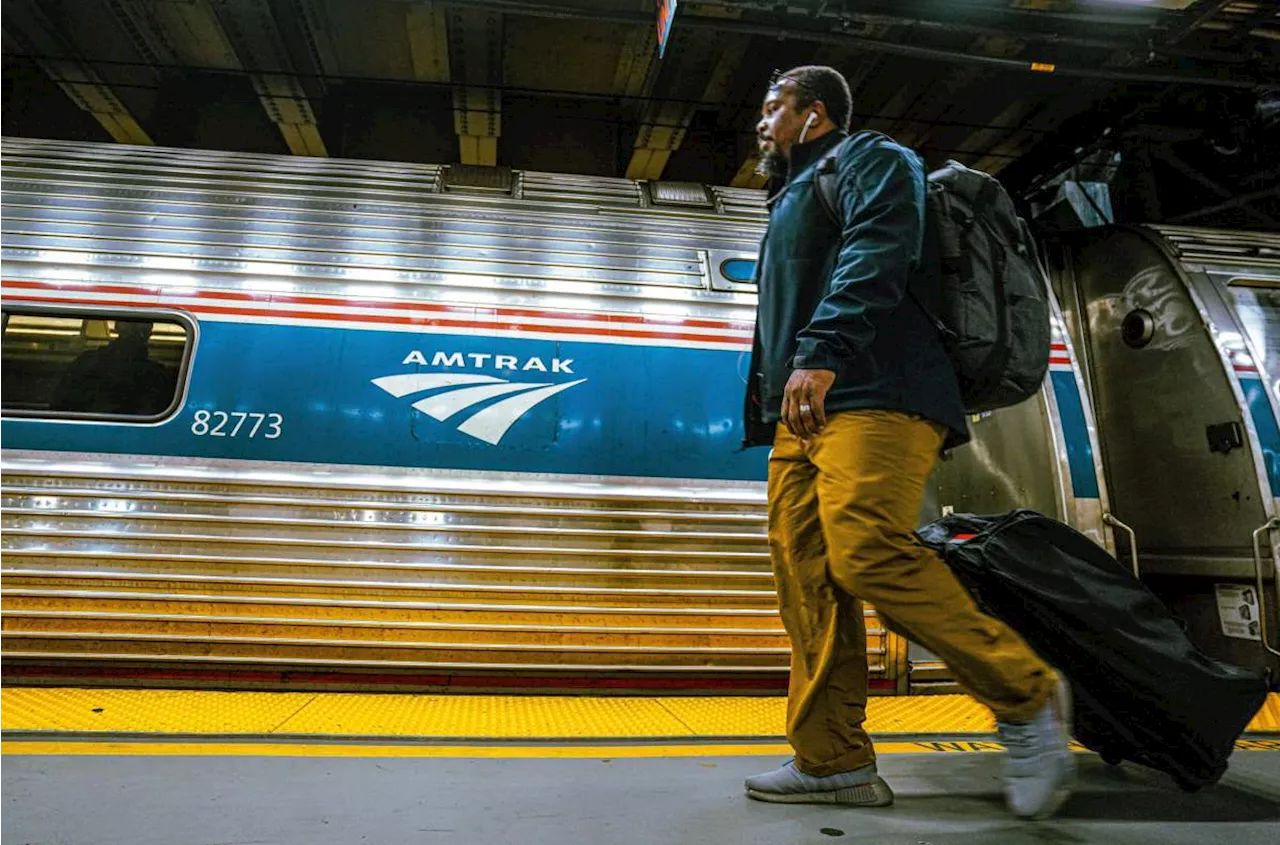 Amtrak train derails at Penn Station, snarling commuters amid Wednesday afternoon rush