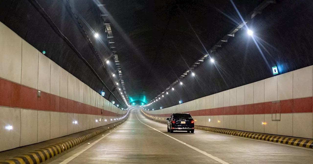 Highway 401 might get 'one of world's longest tunnels' for new expressway