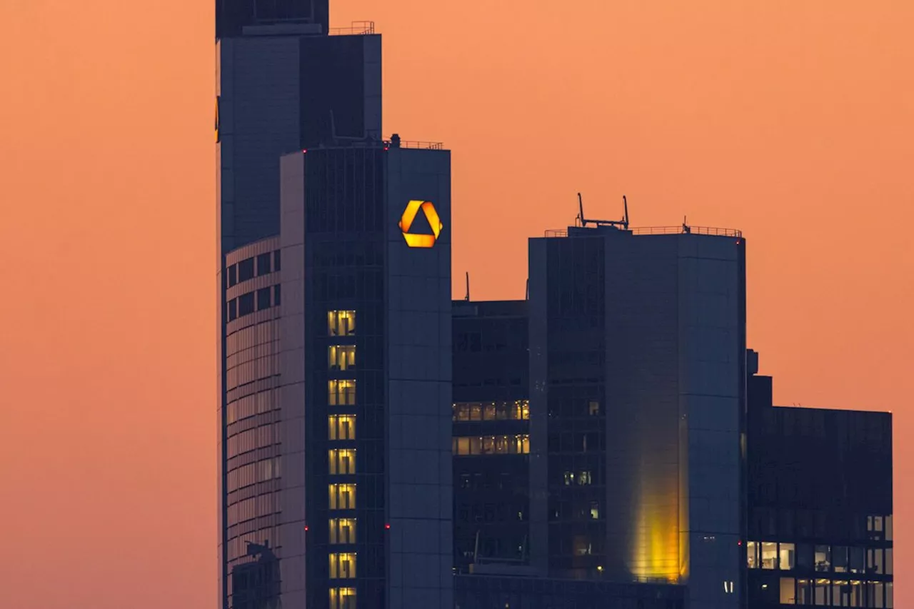 Scope: Commerzbank-Übernahme gegen Widerstand der Regierung nicht ratsam