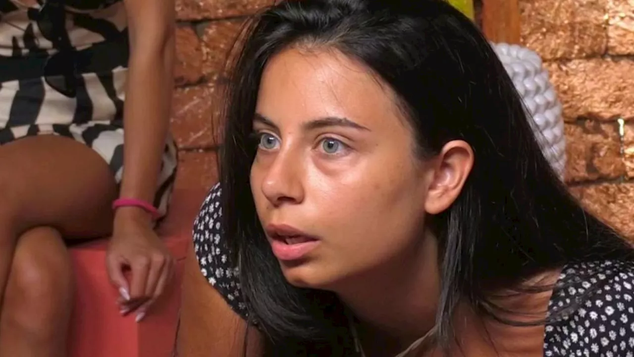 Temptation Island, anticipazioni: Anna sconvolta, arriva il falò di confronto di Diandra e Valerio (VIDEO)