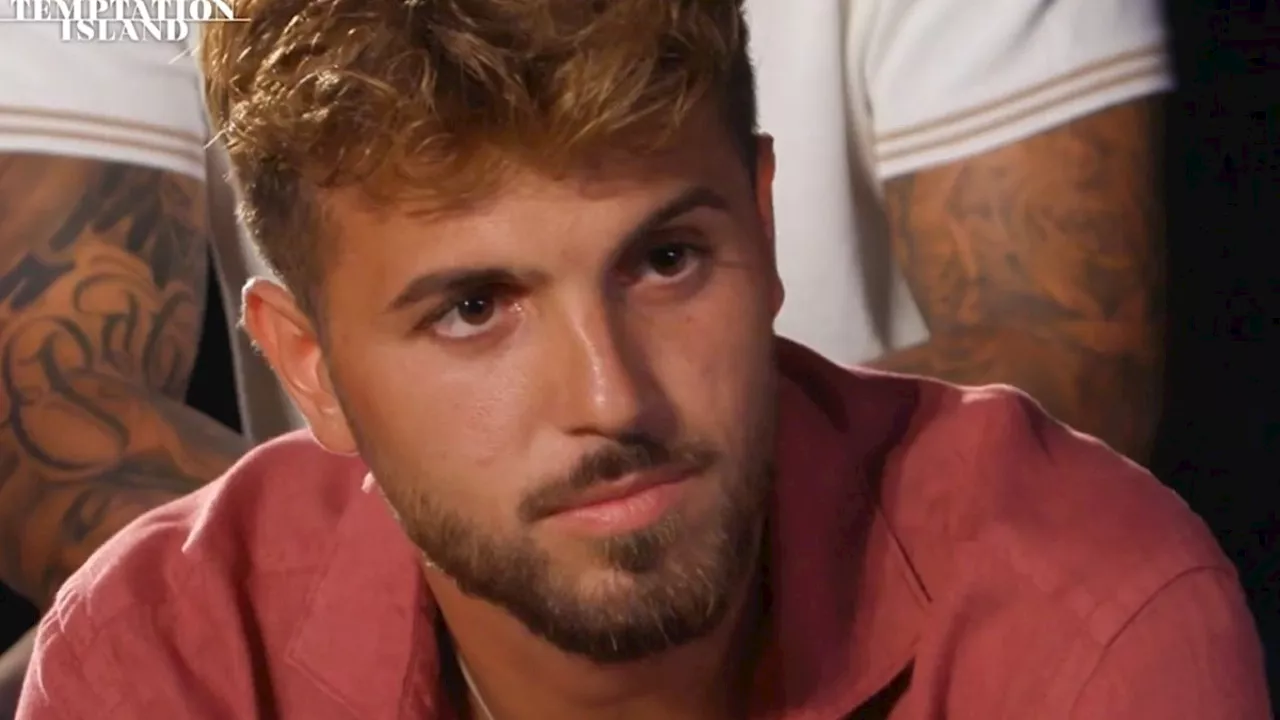 Temptation Island, l'avvicinamento di Federica al tentatore Stefano e la paura di Alfonso: 'Ora sono pronto' (VIDEO)