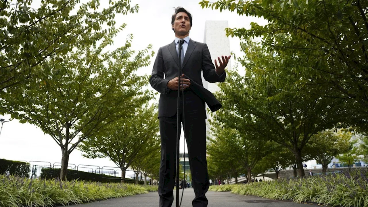Trudeau returns to Ottawa as MPs get set to vote on non-confidence motion