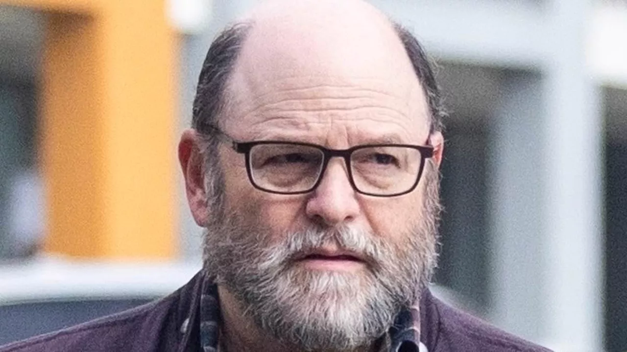 Iconic 90s sitcom star looks unrecognizable with trim frame and scruffy beard