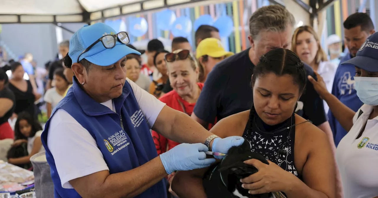 Realizan jornada de vacunación de mascotas en Soledad