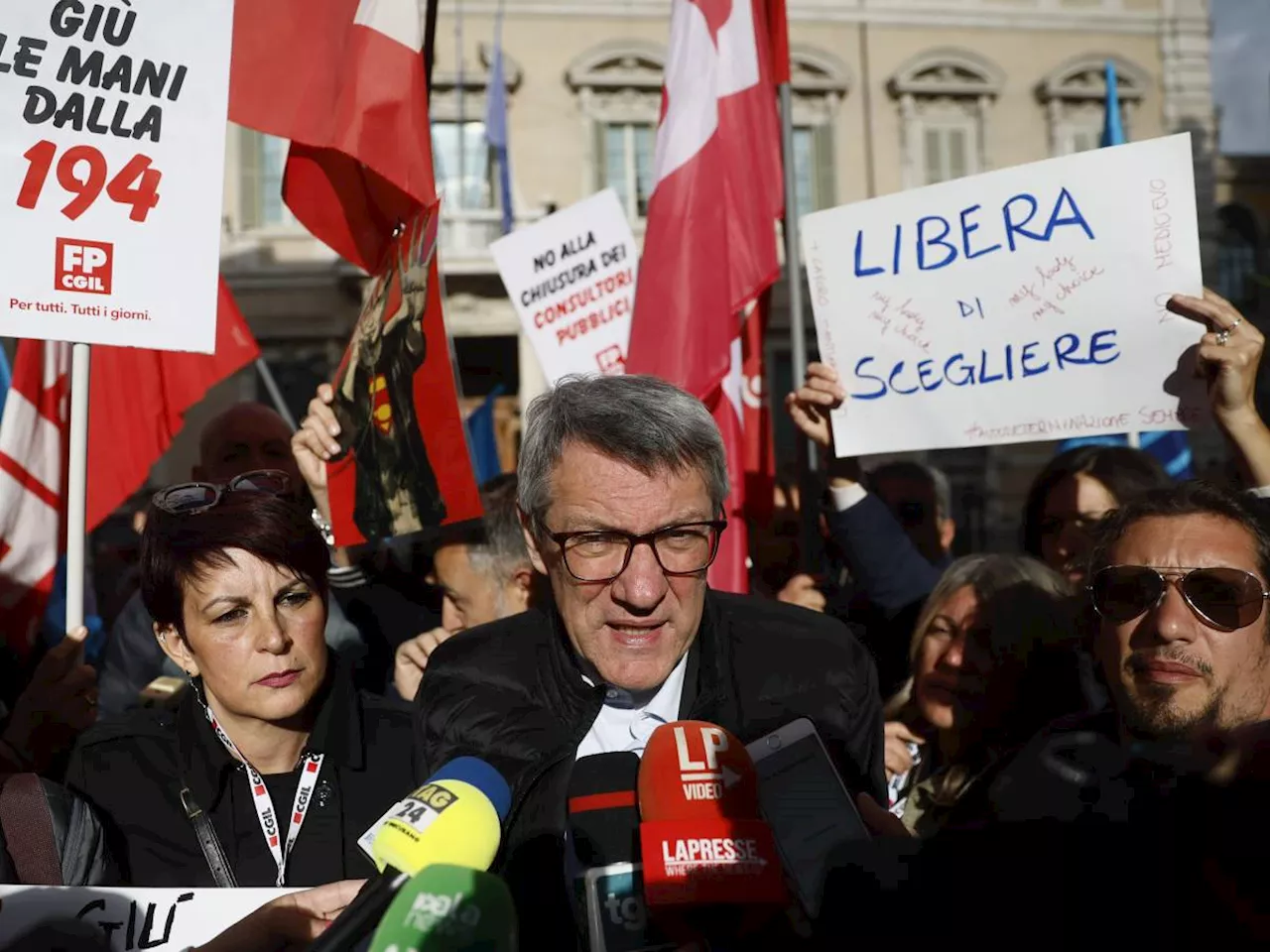 L'ipocrisia verde di Landini, la preghiera anti-partite iva e Putin: quindi, oggi...