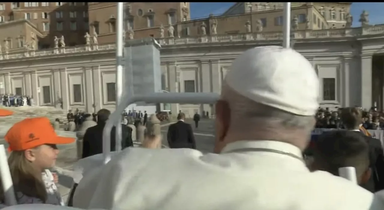 Papa Francesco si è ripreso, è pronto per partire per Bruxelles: e all'udienza in Vaticano lancia l'allarme su