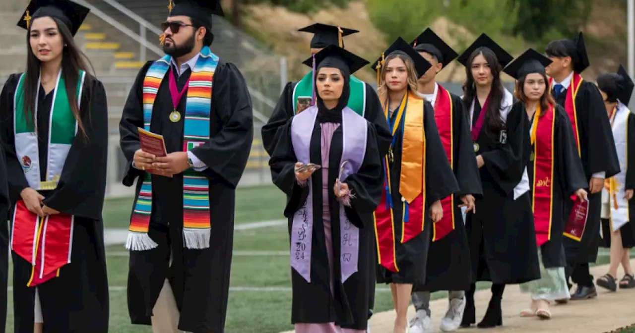 Only 1 in 5 California community college students makes it to a university, audit says